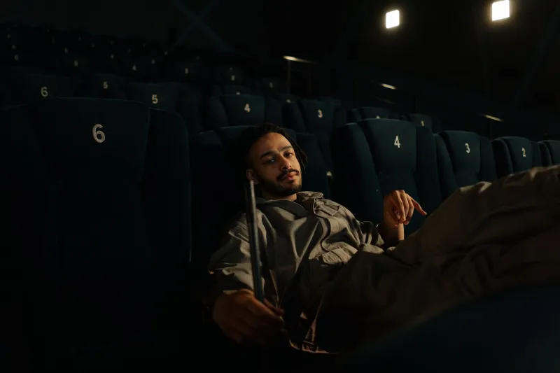 Silence Until Saturday: How Studios Are Engineering the Critic Blackout to Protect Opening Weekend